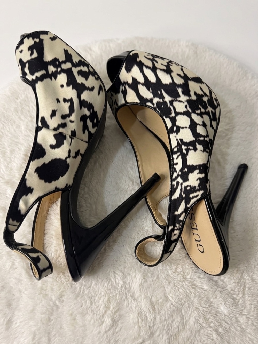 GUESS Black & White Animal-Print Peep Toe Slingback